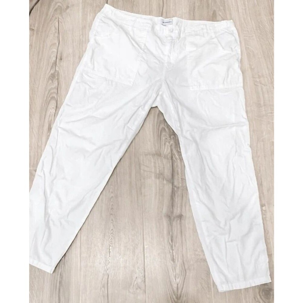 Claiborne Classic Women’s White Pants Size 16 Straight Leg